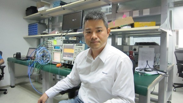 圖2. BERTScope資深專家、泰克高級(jí)業(yè)務(wù)拓展經(jīng)理Allen Wang全程督導(dǎo)本次免費(fèi)測(cè)試活動(dòng)。