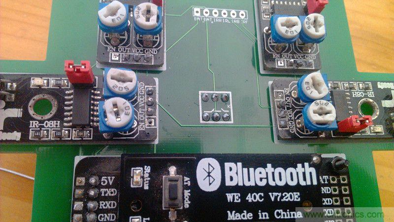 牛人力作！PCB版藍牙智能小車DIY