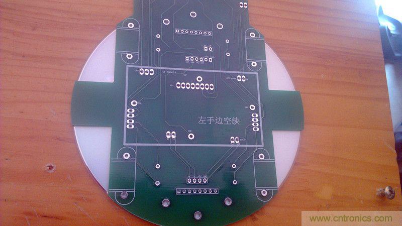 牛人力作！PCB版藍牙智能小車DIY