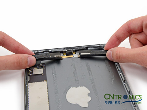 最新最牛最逆天的拆解:iPad Mini Retina 內部大揭秘!