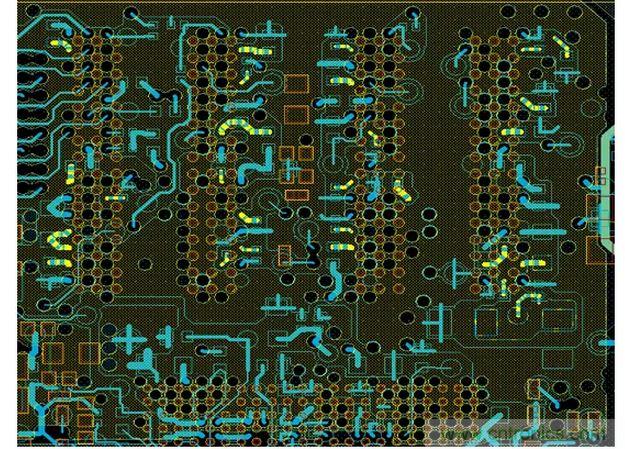 電源噪聲: