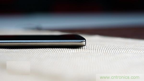 業(yè)界良心 LG V10 評測:剛毅、冷峻，不失人性化