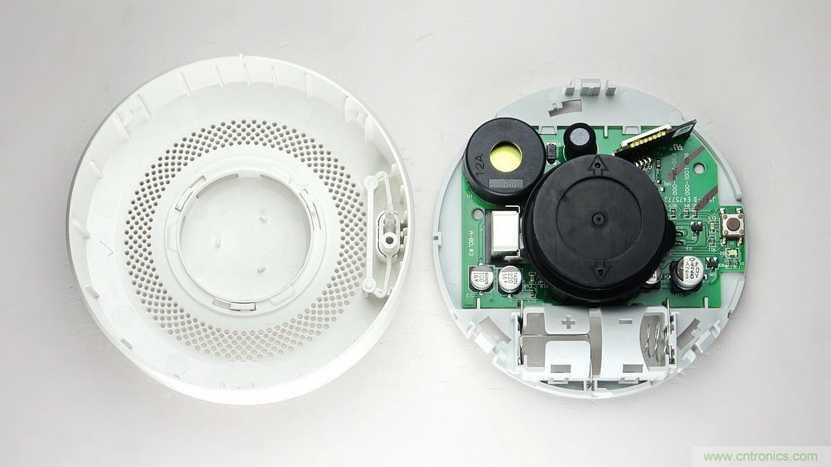 小米煙霧報(bào)警器拆解：一顆電池可用五年是如何做到的？