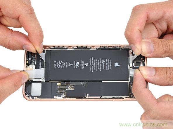 iPhone 8首拆：無線充電版本的iPhone 7？