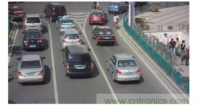 如何在車流涌動的道路上運用監控系統？